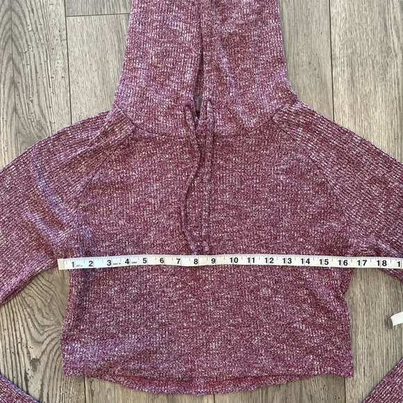 Gymshark Women’s Cropped Hooded Jacket Plum Purple XL Lightweight Workout - Picture 8 of 8